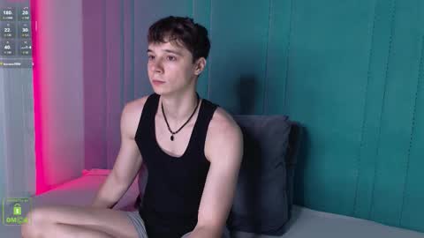 Snapshot of hugebangins_ chatting on September 21, 2025, 10:17 am ANTHONY online show from September 21, 2025, 10:17 am