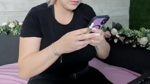 Erin online show from March 7, 2025, 4:24 am