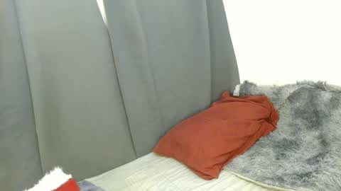 Snapshot of hugecock_caraxx chatting on December 6, 2024, 8:05 am Cara online show from December 6, 2024, 8:05 am