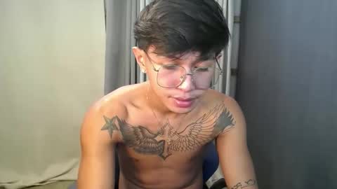 Snapshot of hugecockchristian chatting on September 24, 2025, 2:15 am hugecockchristian online show from September 24, 2025, 2:15 am