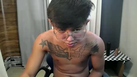 Snapshot of hugecockchristian chatting on October 24, 2025, 3:58 am hugecockchristian online show from October 24, 2025, 3:58 am