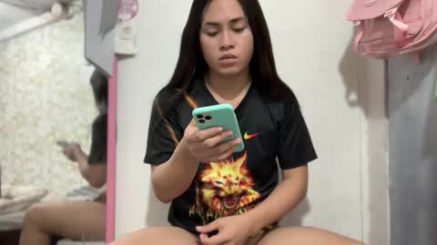 Hugecockhiraya online show from May 3, 2026, 7:36 am