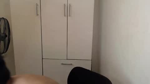 hugecockwayoy online show from October 4, 2025, 1:47 am