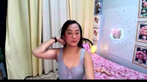 hugejuicyhotdog online show from September 19, 2025, 10:54 pm