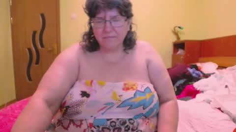 HugeTitsXXX online show from February 11, 2025, 1:52 am