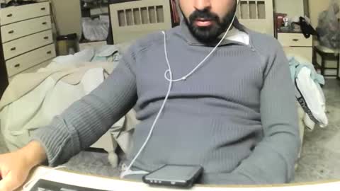 Snapshot of hugeveiny chatting on April 16, 2026, 4:08 pm hugeveiny online show from April 16, 2026, 4:08 pm