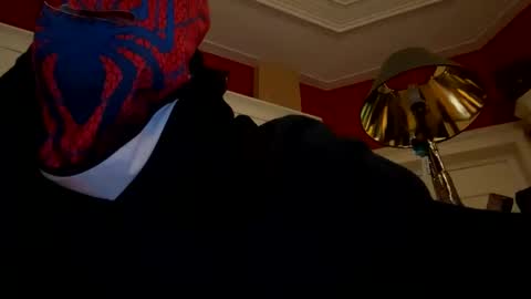 hugewhitecockboy online show from January 1, 2025, 10:56 pm