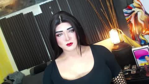 MsLovely online show from April 28, 2026, 9:25 am