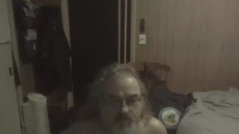 lonely huggy bear online show from February 12, 2026, 11:16 am