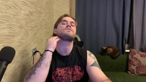 Hugo online show from April 24, 2026, 9:39 pm