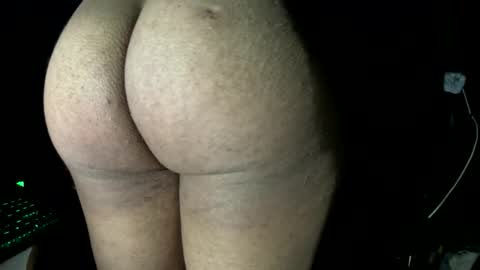 Snapshot of hugo_brazil chatting on November 2, 2025, 6:16 am hugo_brazil online show from November 2, 2025, 6:16 am