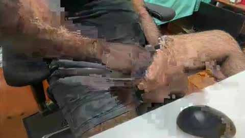 HunkyLover online show from February 23, 2026, 9:06 am