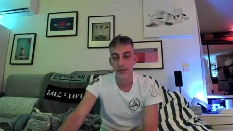 Hugo online show from December 8, 2024, 3:56 pm