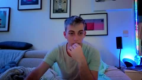 Hugo online show from January 18, 2026, 8:56 pm