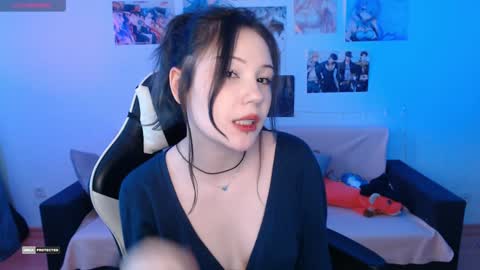 HugoMin online show from February 4, 2025, 4:26 am