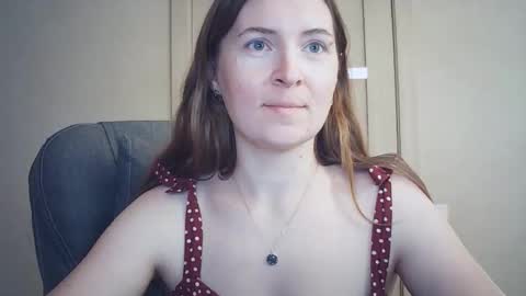 HumpyGrey online show from November 1, 2025, 10:17 am