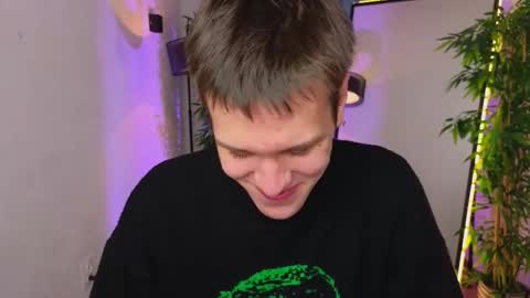 Snapshot of hun1er_steele chatting on October 15, 2025, 3:56 pm Hunter steele online show from October 15, 2025, 3:56 pm