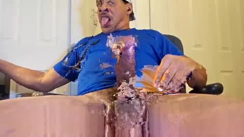 Snapshot of hung14u2c2c chatting on February 13, 2026, 3:24 am hung14u2c2c online show from February 13, 2026, 3:24 am