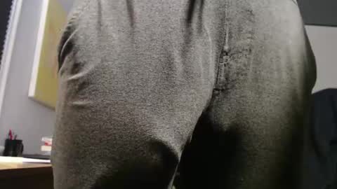 Snapshot of hung_hot_fit10 chatting on October 12, 2025, 9:03 pm Big uncut cock dripping online show from October 12, 2025, 9:03 pm