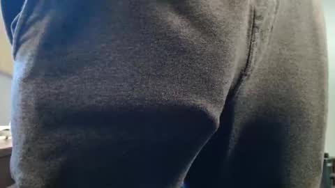Big uncut cock dripping online show from May 18, 2026, 1:17 pm