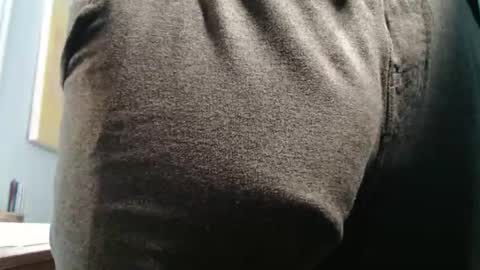Big uncut cock dripping online show from May 19, 2026, 2:56 pm