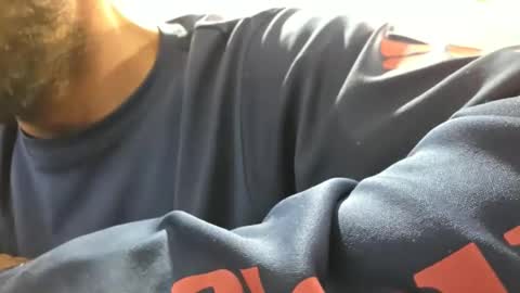 Snapshot of hungbistud916 chatting on January 14, 2026, 4:18 am hungbistud916 online show from January 14, 2026, 4:18 am