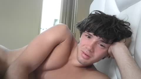Snapshot of hunglikecrazyy chatting on April 8, 2026, 1:11 pm Tyler online show from April 8, 2026, 1:11 pm