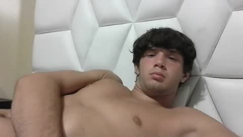 Snapshot of hunglikecrazyy chatting on April 9, 2026, 1:27 am Tyler online show from April 9, 2026, 1:27 am