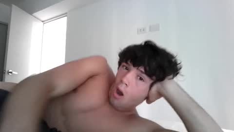 Snapshot of hunglikecrazyy chatting on April 16, 2026, 1:45 pm Tyler online show from April 16, 2026, 1:45 pm