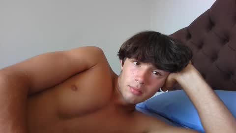 Snapshot of hunglikecrazyy chatting on April 19, 2026, 8:55 pm Tyler online show from April 19, 2026, 8:55 pm