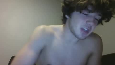 Snapshot of hunglikecrazyy chatting on May 26, 2026, 2:18 am Tyler online show from May 26, 2026, 2:18 am