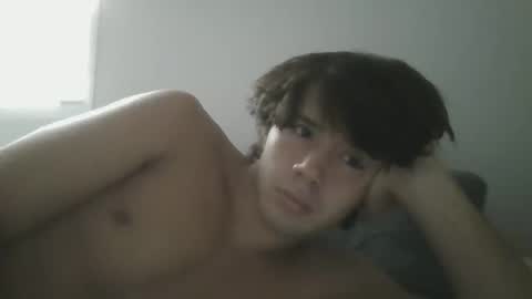 Snapshot of hunglikecrazyy chatting on May 28, 2026, 12:35 pm Tyler online show from May 28, 2026, 12:35 pm