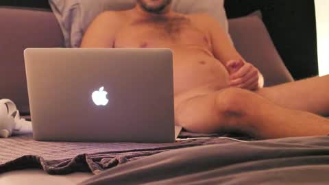 hungm4fun101 online show from October 25, 2025, 3:03 am