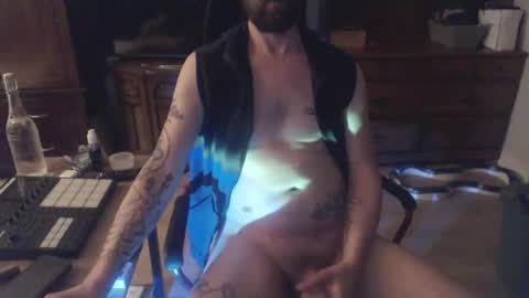 Snapshot of hungmtlbi chatting on March 25, 2026, 11:05 am trustmeitsbig online show from March 25, 2026, 11:05 am