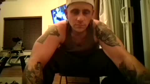 hungoutlaw69420 online show from November 17, 2025, 5:24 am