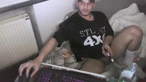 Snapshot of hungryboyyb chatting on December 22, 2025, 5:54 pm LittleDevilXo1999 online show from December 22, 2025, 5:54 pm