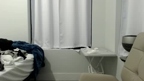 Snapshot of hungxpert chatting on February 20, 2025, 6:39 am hungxpert online show from February 20, 2025, 6:39 am