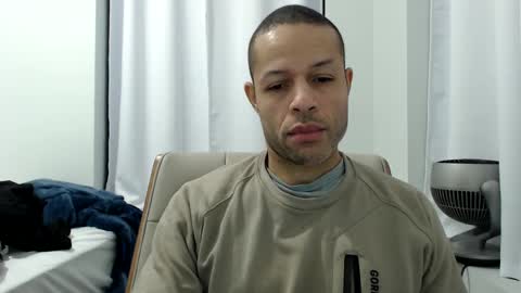Snapshot of hungxpert chatting on March 4, 2025, 5:42 am hungxpert online show from March 4, 2025, 5:42 am