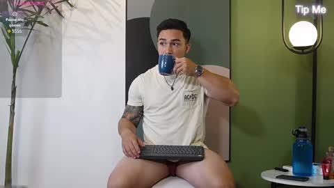 Snapshot of hunk_ryan chatting on February 14, 2025, 11:42 am hunk_ryan online show from February 14, 2025, 11:42 am