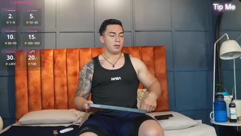 Snapshot of hunk_ryan chatting on February 24, 2025, 12:16 pm hunk_ryan online show from February 24, 2025, 12:16 pm