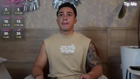 Snapshot of hunk_ryan chatting on October 15, 2025, 12:27 pm hunk_ryan online show from October 15, 2025, 12:27 pm