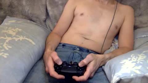 Hunkhog online show from March 7, 2026, 7:44 pm