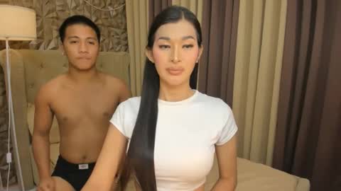 hunkhomerontop online show from October 14, 2025, 6:47 am