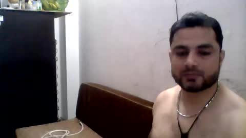 hunkster102 online show from May 1, 2026, 3:05 pm