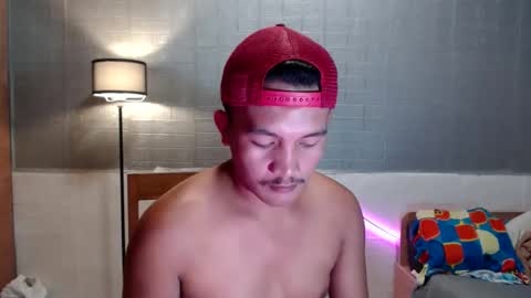 hunkylloyd online show from February 4, 2026, 1:00 am