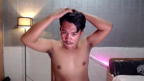 Snapshot of hunkylloyd chatting on April 1, 2026, 6:36 am hunkylloyd online show from April 1, 2026, 6:36 am