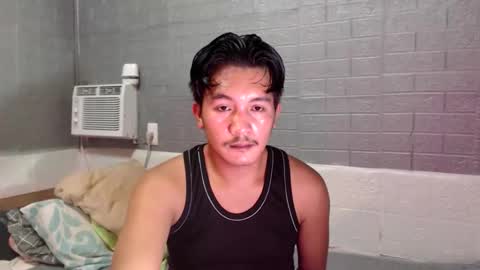 Snapshot of hunkylloyd chatting on April 17, 2026, 2:42 pm hunkylloyd online show from April 17, 2026, 2:42 pm