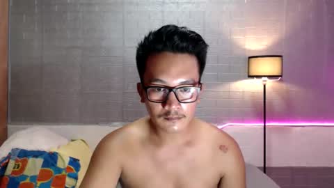 Snapshot of hunkylloyd chatting on May 3, 2026, 7:03 am hunkylloyd online show from May 3, 2026, 7:03 am