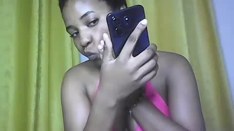 Snapshot of hunsweetpie chatting on September 27, 2025, 2:44 pm hunsweetpie online show from September 27, 2025, 2:44 pm