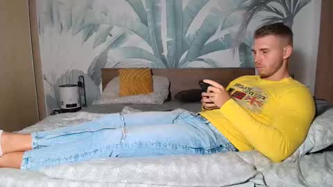 Hunter Bridges online show from September 25, 2025, 9:02 am